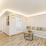 Naxian Nest 2br Near - Semi Basement * Naxos City