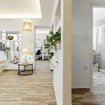 Naxian Nest 2br Near - Semi Basement Appartement *
