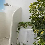 Appartement Naxian Nest 2br Near - Semi Basement Naxos City