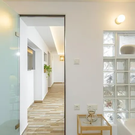 아파트 Naxian Nest 2br Near - Semi Basement