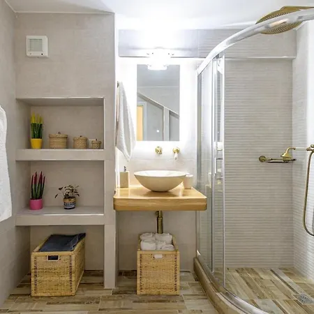 2br Near - - Semi Basement *