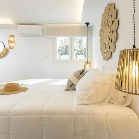 2br Near - - Semi Basement * Naxos City