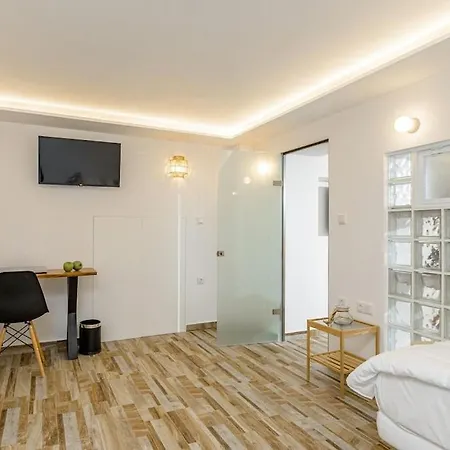 2br Near - - Semi Basement Naxos City