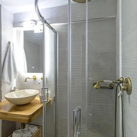 2br Near - - Semi Basement Naxos City