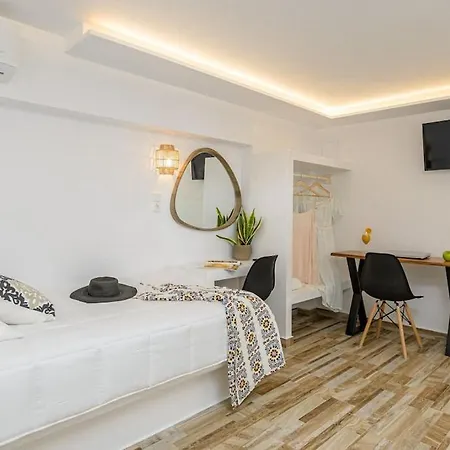 아파트 2br Near - - Semi Basement Naxos City