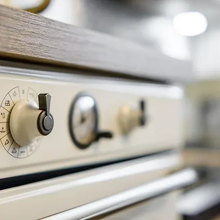 Naxian Nest 2br Near - Semi Basement *