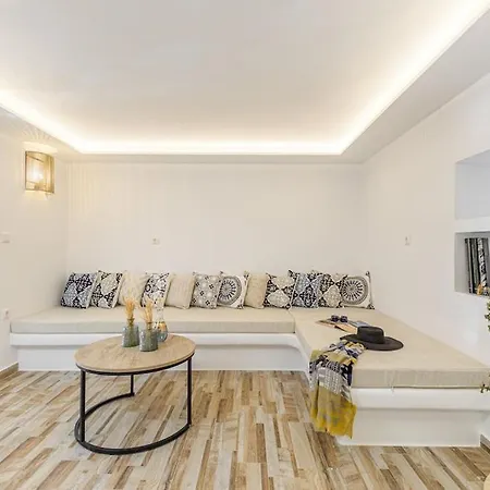 2br Near - - Semi Basement * Naxos City