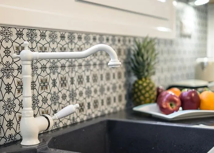 아파트 Naxian Nest 2br Near - Semi Basement